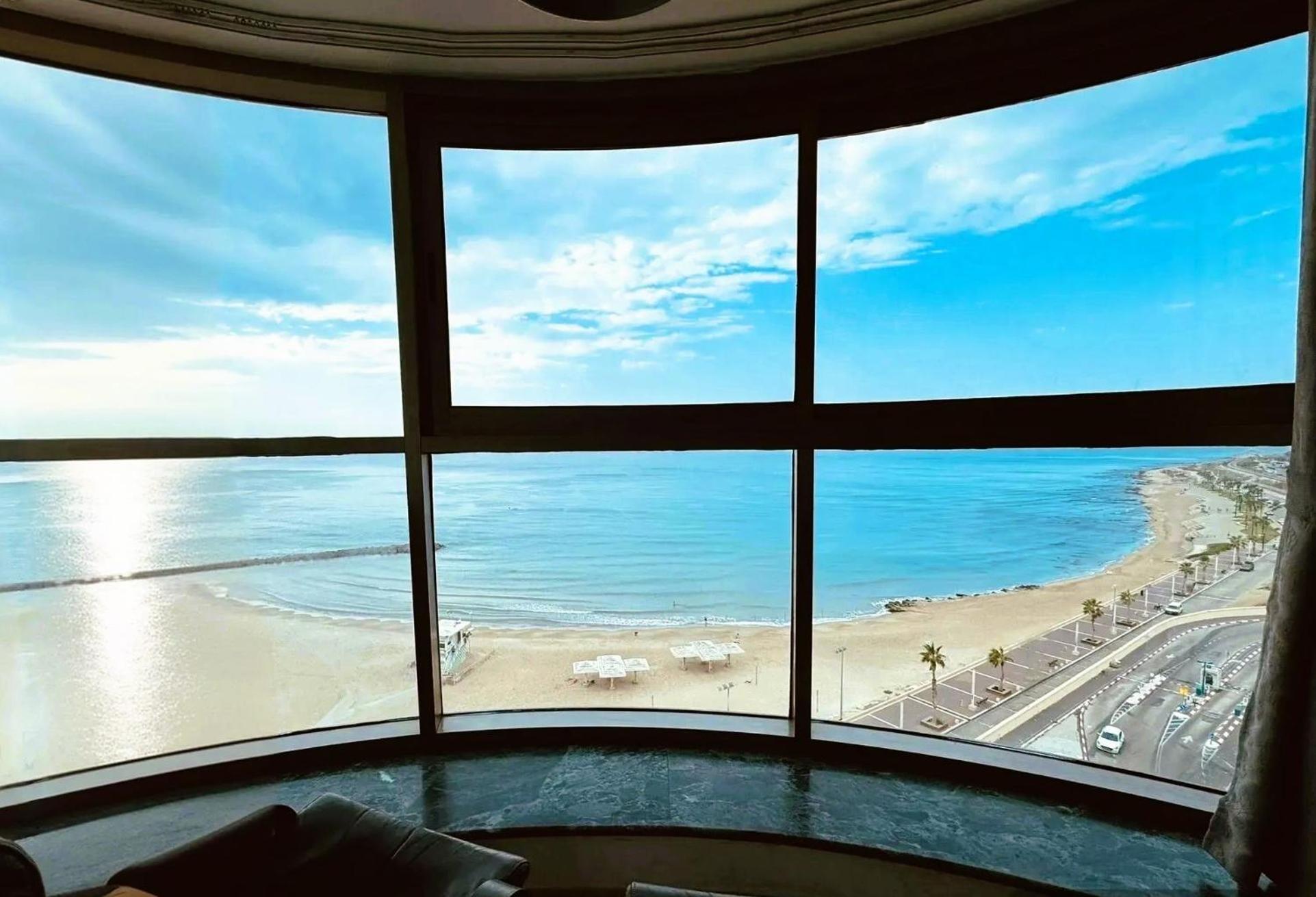 Luxurious Beach Apartment Haifa Exterior photo